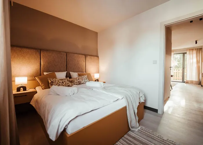 Lesniczanka Apartment *